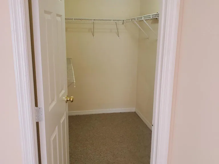 555 Hummingbird Ct — Photo 14