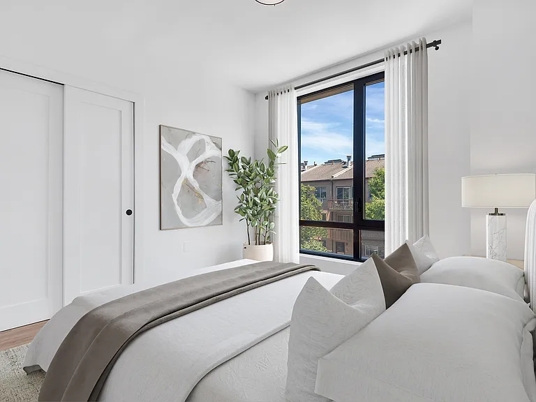 31-18 30th St #4B — Photo 4