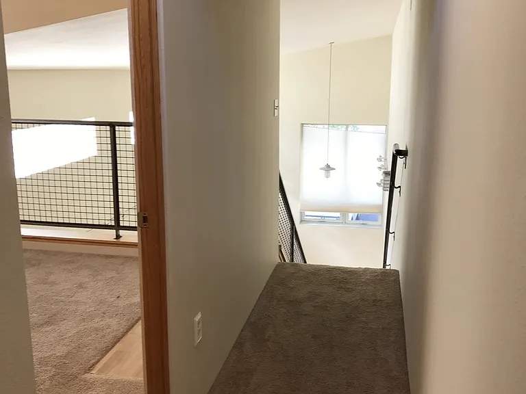 812A Calle Saragosa — Photo 9