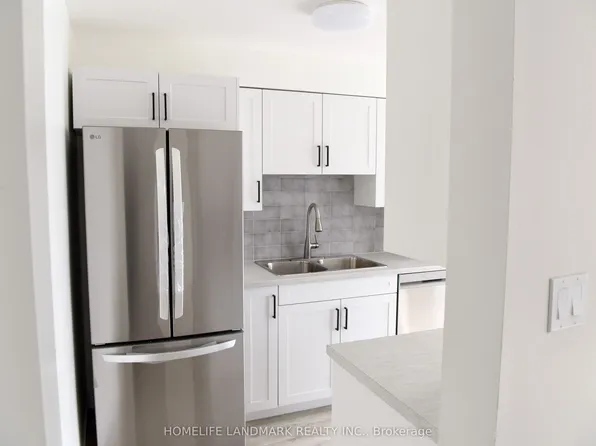 6 Silver Maple Cres, Barrie, ON L4N 8T3