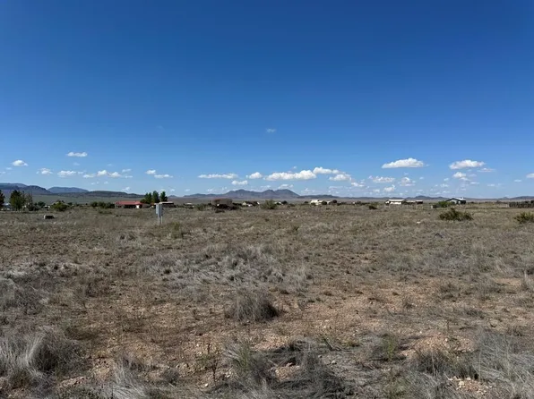 210 Sgt Mulhern Loop, Fort Davis, TX 79734