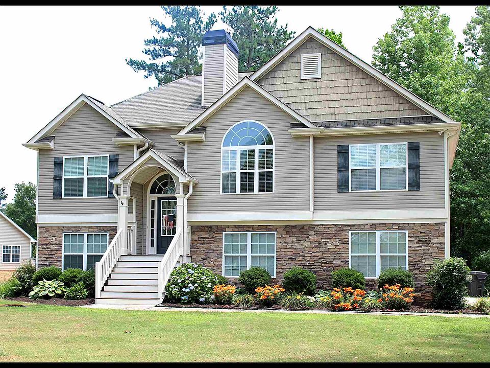 2nd image of 10 Brandish Dr