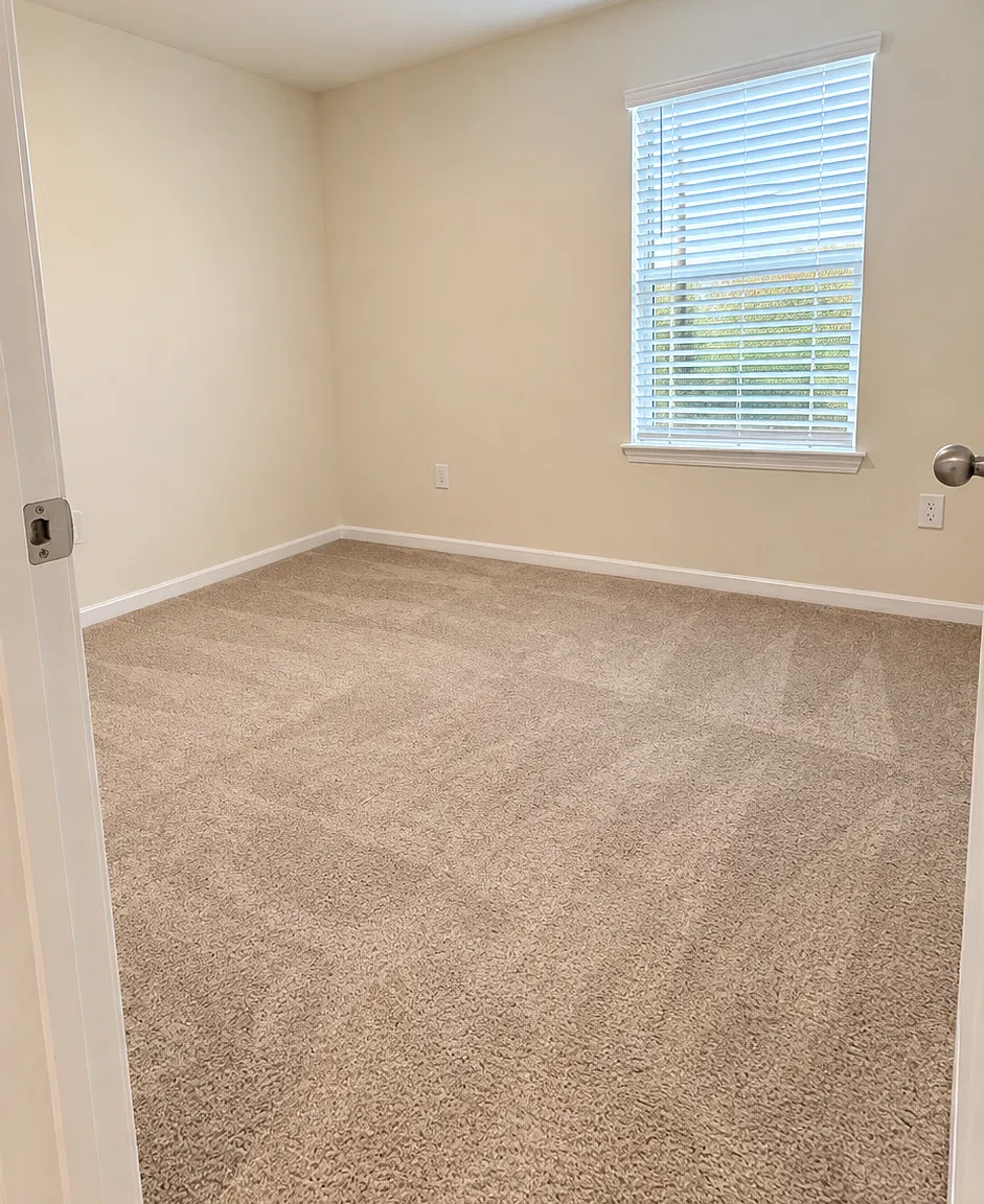 3 bed, 1365 sqft, $1,690 — Photo 4