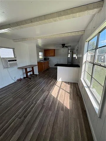 3 bed, 1.5 bath, 950 sqft, $1,000 — Photo 4