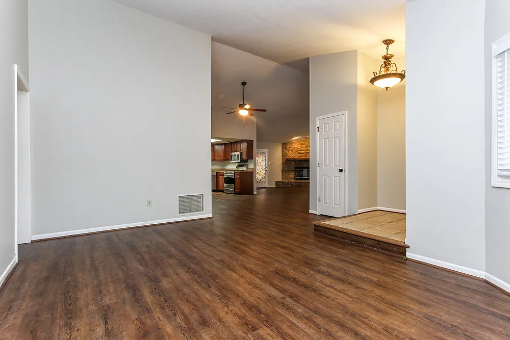 Building Photo - 9119 Lansburgh Ct
