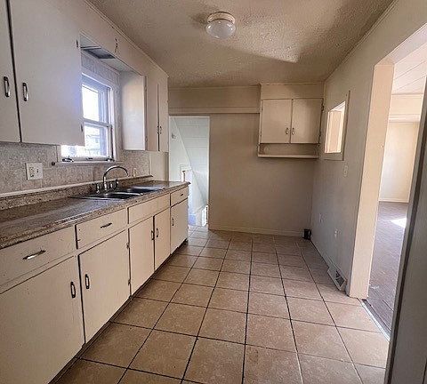 2nd image of 1777 Clermont Ave NE