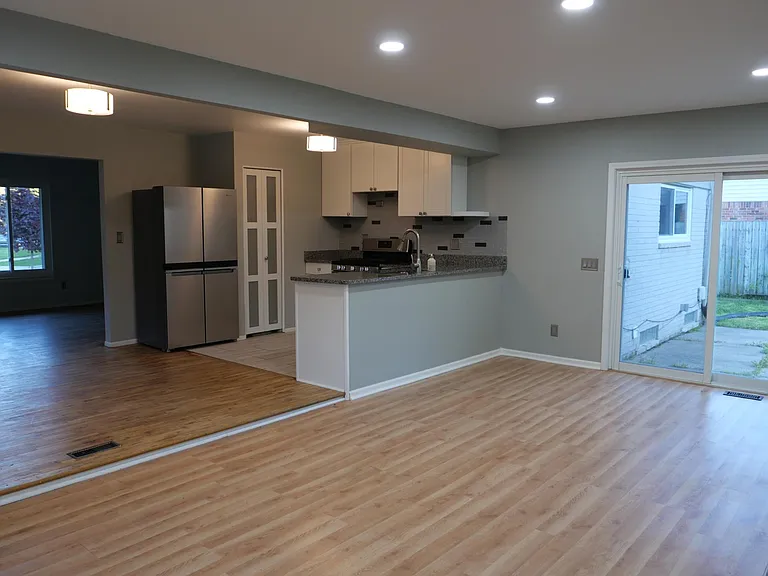 510 Sheffield Dr — Photo 6