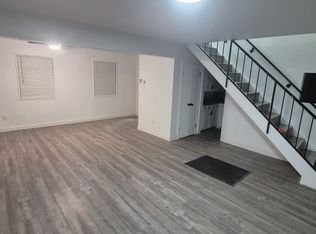 23111 Sycamore Ln, Crestline, CA 92325