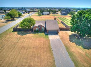 524 Antelope St W, Piedmont, OK 73078