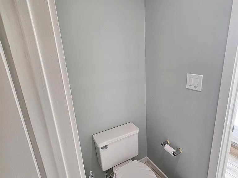 11 S Adams Ave #8 — Photo 30