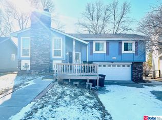 15415 U St, Omaha, NE 68137