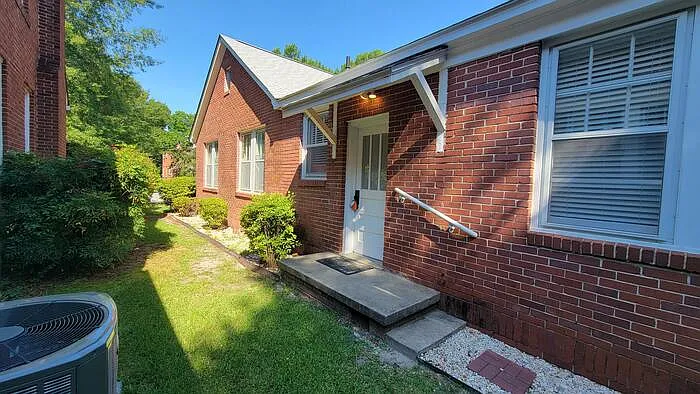 2306 Marion St #1 — Photo 2