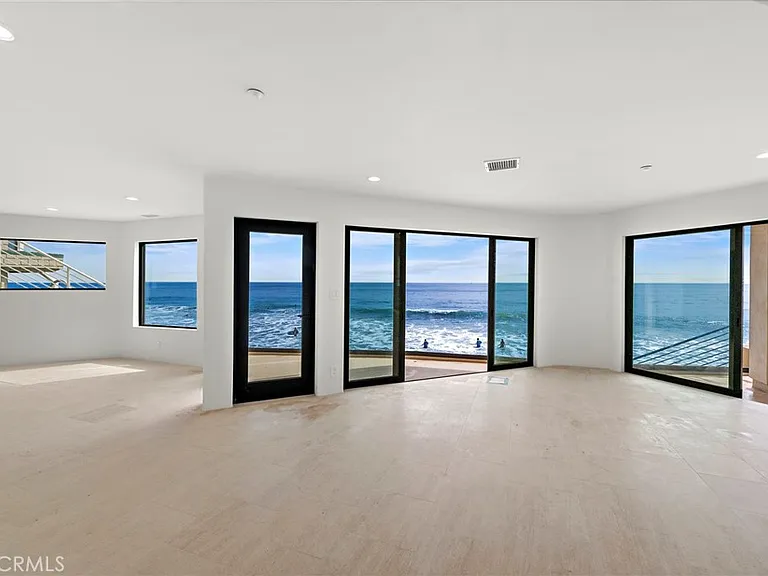 715 Oceanfront Front — Photo 14