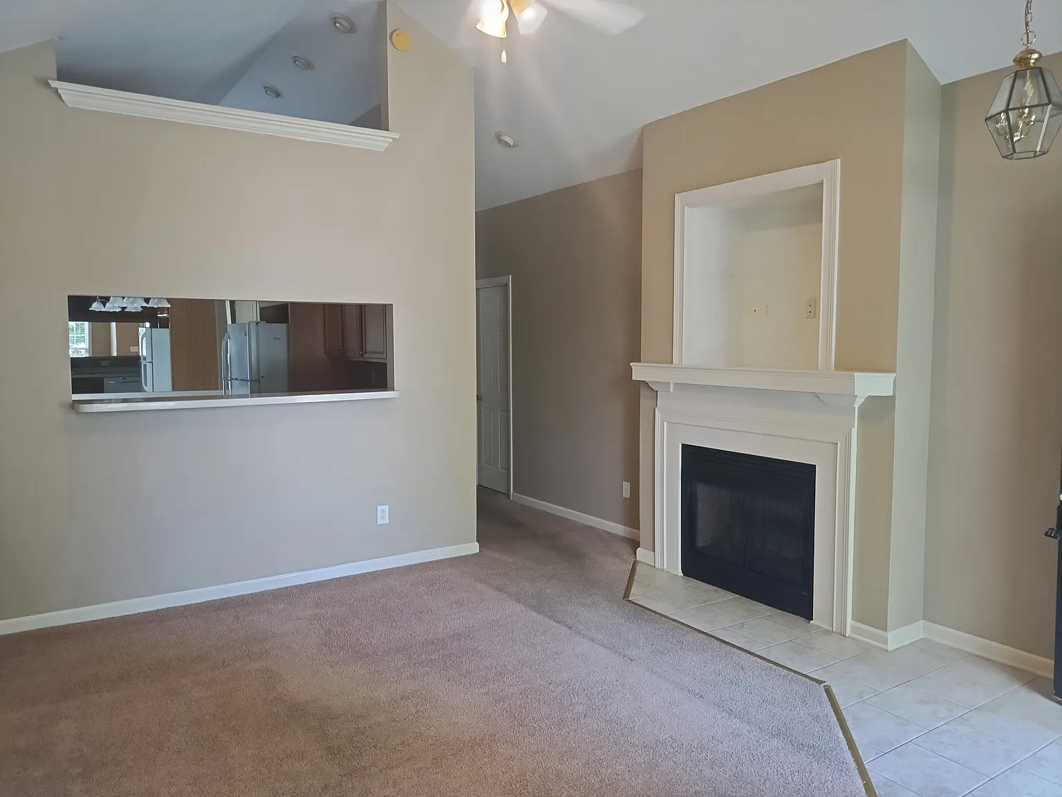 3 bed, 1325 sqft, $1,750 — Photo 2