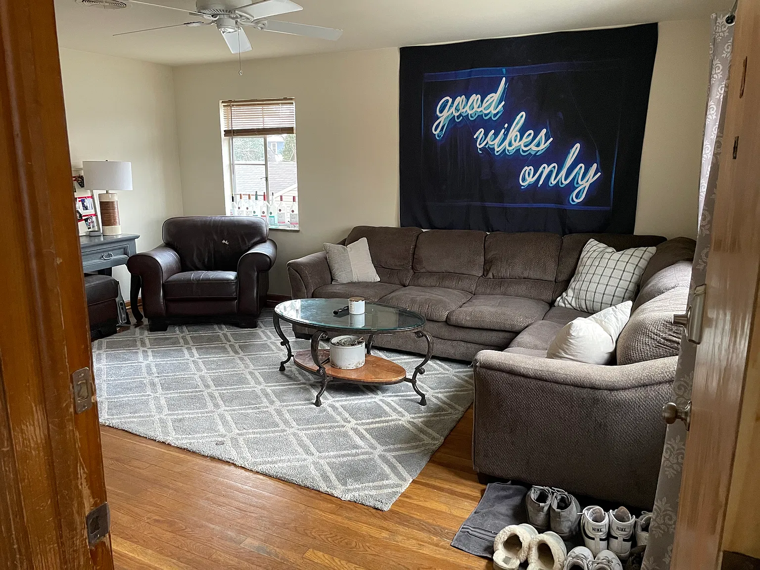 2 bed, 1000 sqft, $1,500 — Photo 3