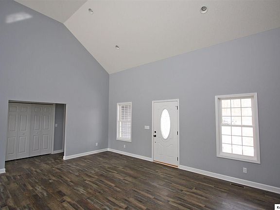 5th image of 82 Crestridge Ct
