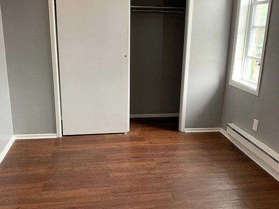 5th image of 1225 Belmont Ave APT 2