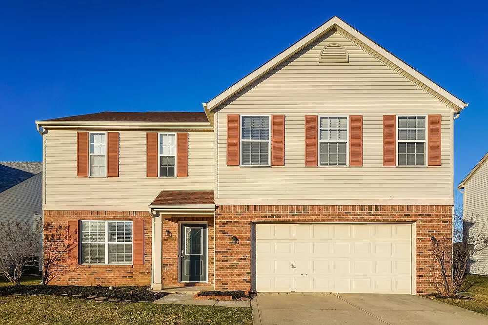4 bed, 2.5 bath, 2580 sqft, $3,080 — Photo 1