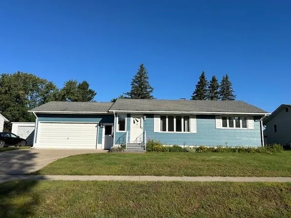 51 Elm Blvd, Babbitt, MN 55706