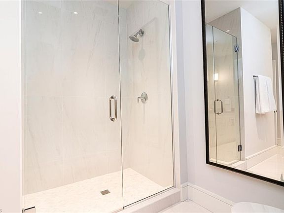 5th image of 101 8th St S #305