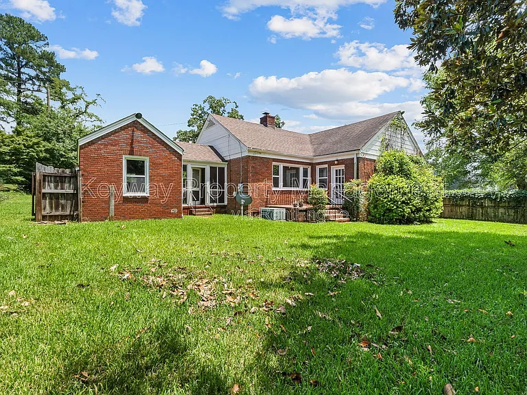 2334 Redwood Dr — Photo 18