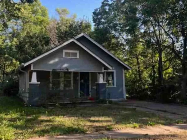 618 W Carr Ave, El Dorado, KS 67042