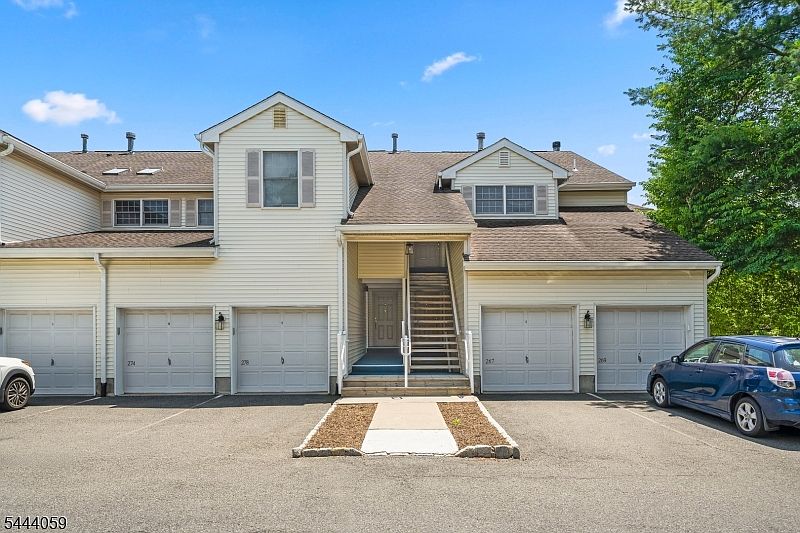 1st image of 273 Potomac Dr