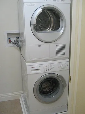 Rented by Sotheby's International Realty | media 42