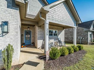 225 Hope Ridge Dr, New Hope, AL 35760
