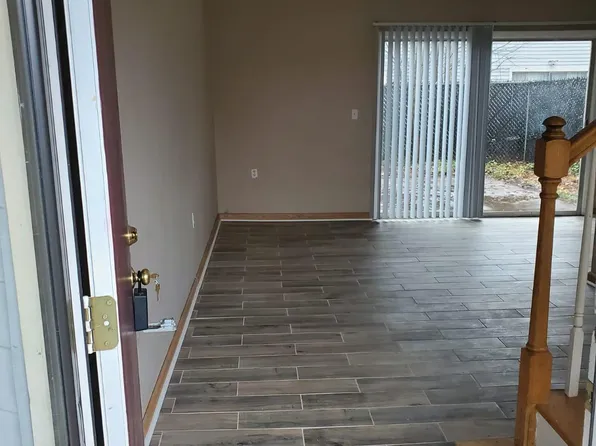 3706 E North St, Greenville, SC 29615