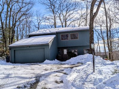 3 Contemporary Drive, Danbury, CT, 06811