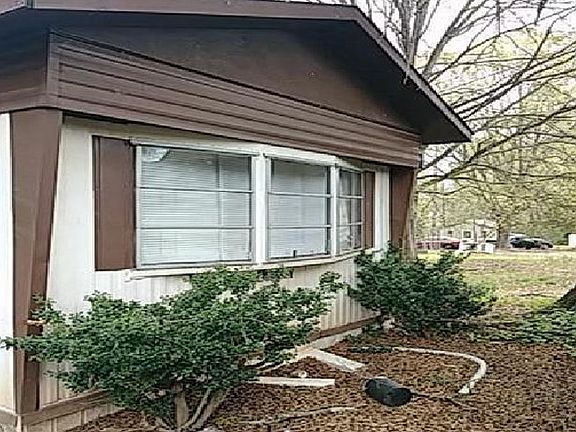 3rd image of 147 Redmond Dr