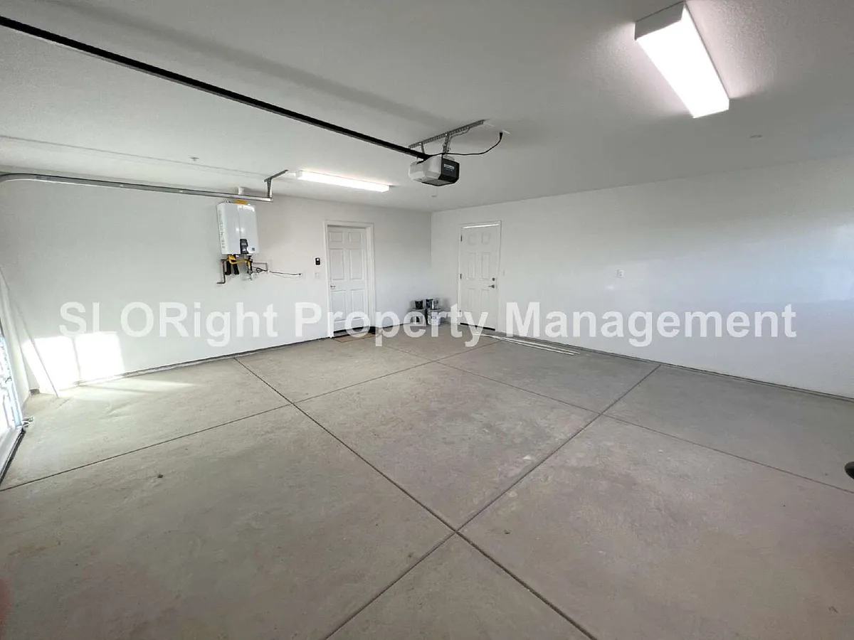 Building Photo - 948 Bennett Way