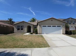 696 Bailey Ln, San Jacinto, CA 92582