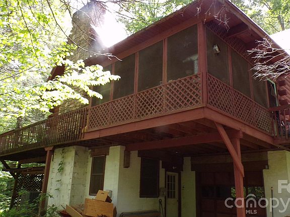 3rd image of 216 Paradise Falls Rd