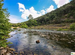 8716 River Rd, New Braunfels, TX 78132