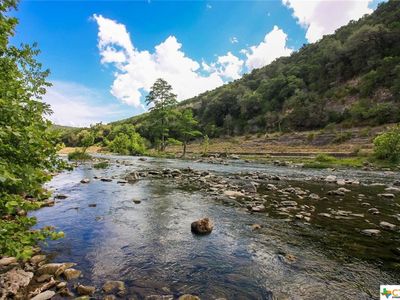 8716 River Rd, New Braunfels, TX, 78132