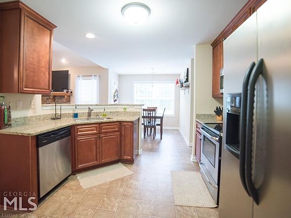 5th image of 62 Backwater Cove Ct