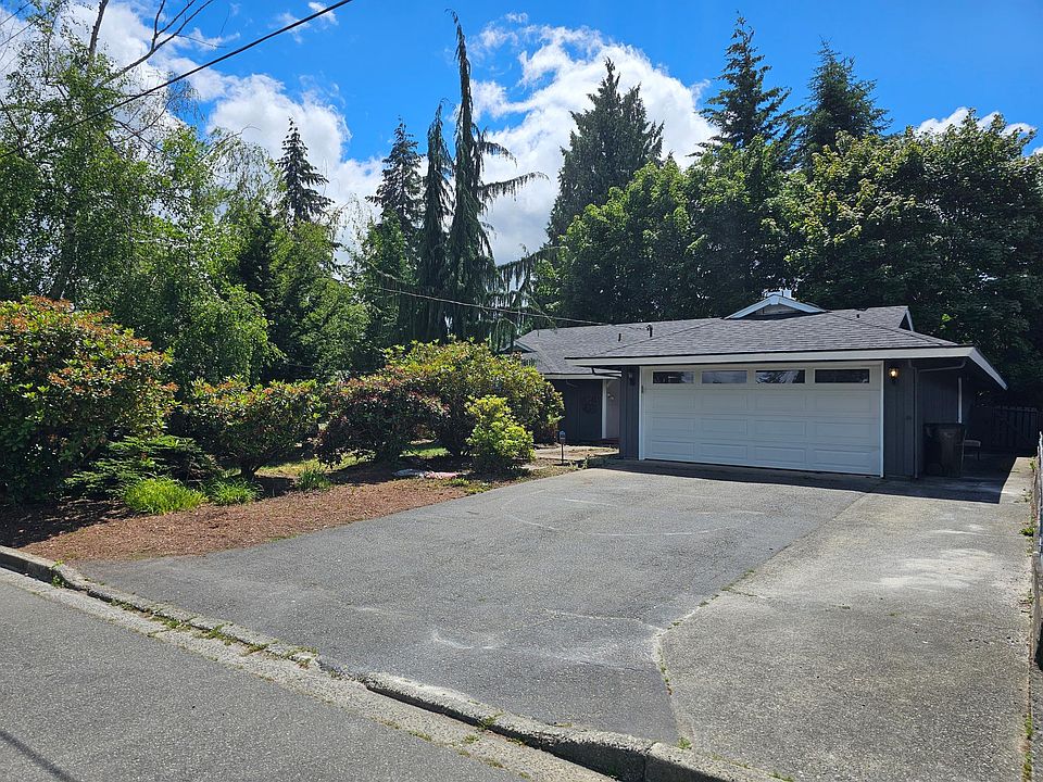 1st image of 17001 NE 18th St