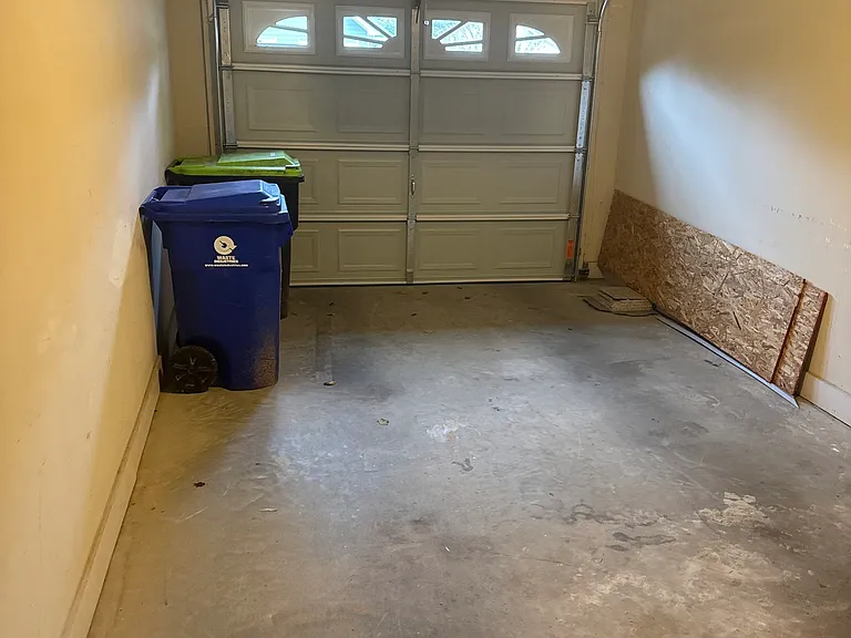 255 Monmouth Dr — Photo 9