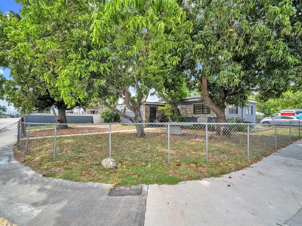 551 NW 183rd St, Miami Gardens, FL 33169