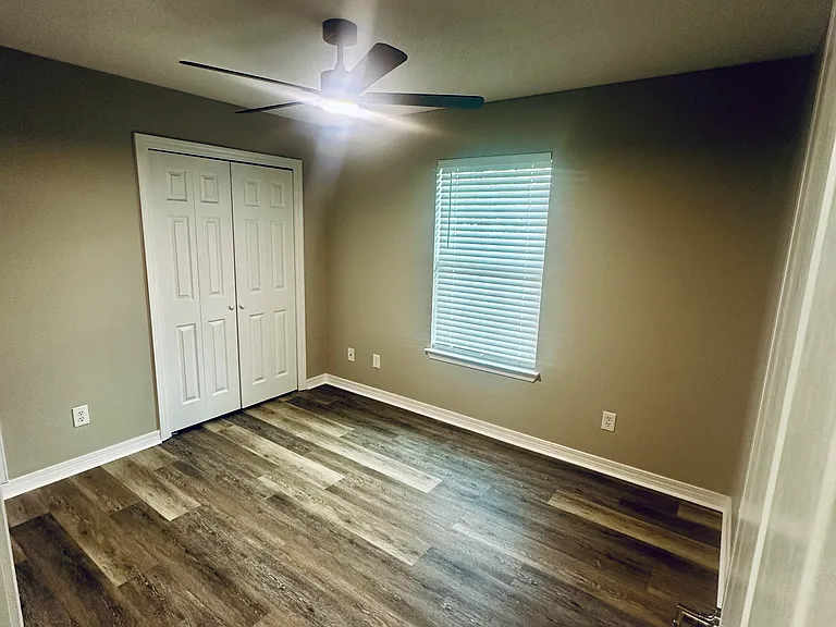 7570 Woodmont St — Photo 21