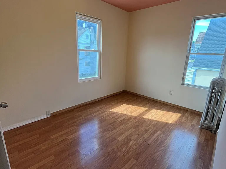1006 Albany St #2 — Photo 5