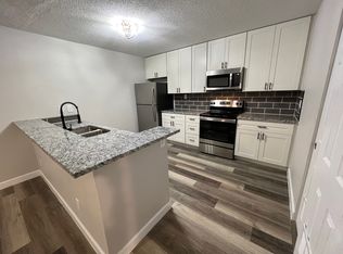7127 Horner Ave APT E, Saint Louis, MO 63117