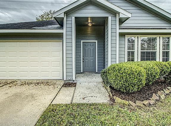4th image of 406 Woodlake Dr