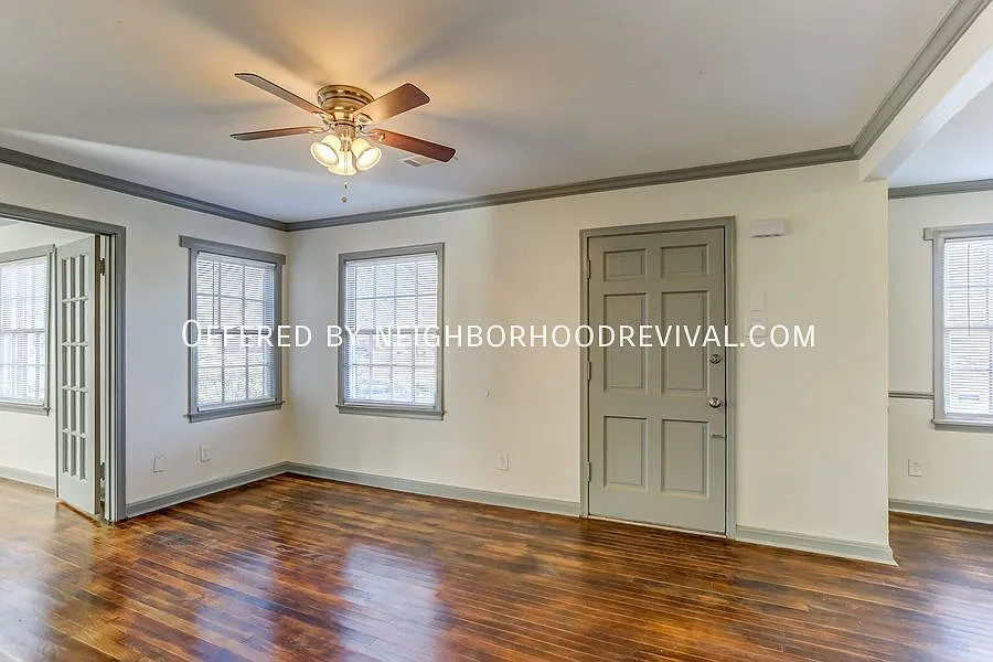Spacious 3-bedroom home in the University of Memphis area, 2,069 square feet with a bath and a half. — Photo 4