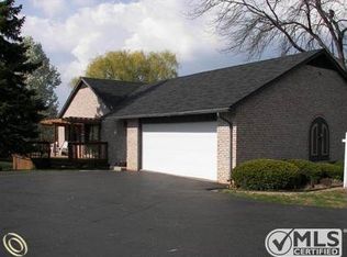 5283 Territorial Rd, Grand Blanc, MI 48439