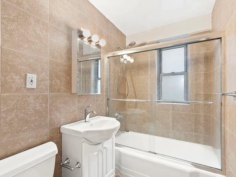 420 E 55th St #7F — Photo 6