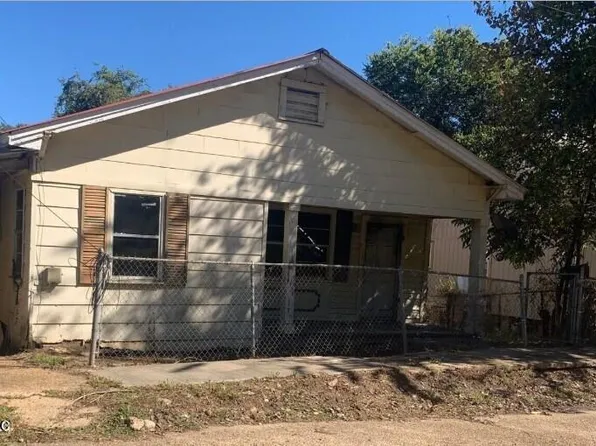 42 Claiborne St, Natchez, MS 39120