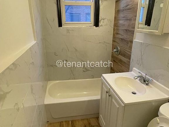 4th image of 19 Lenox Ave Floor 2